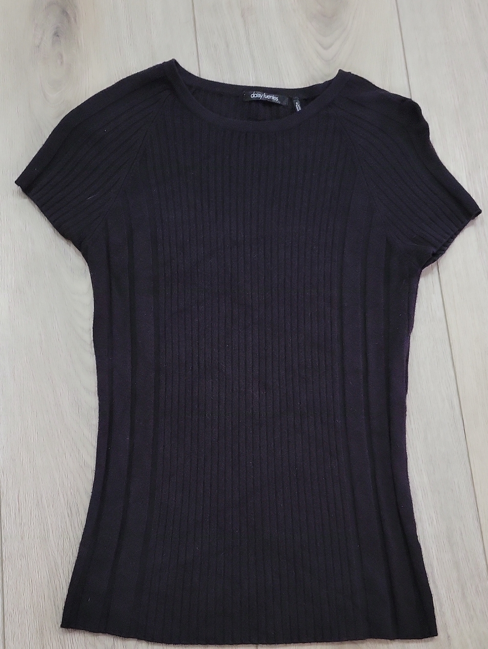 Daisy Fuentes Black Ribbed Short Sleeve Top